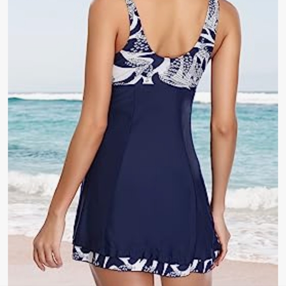 Swimsuit L-XL - Picture 4 of 5